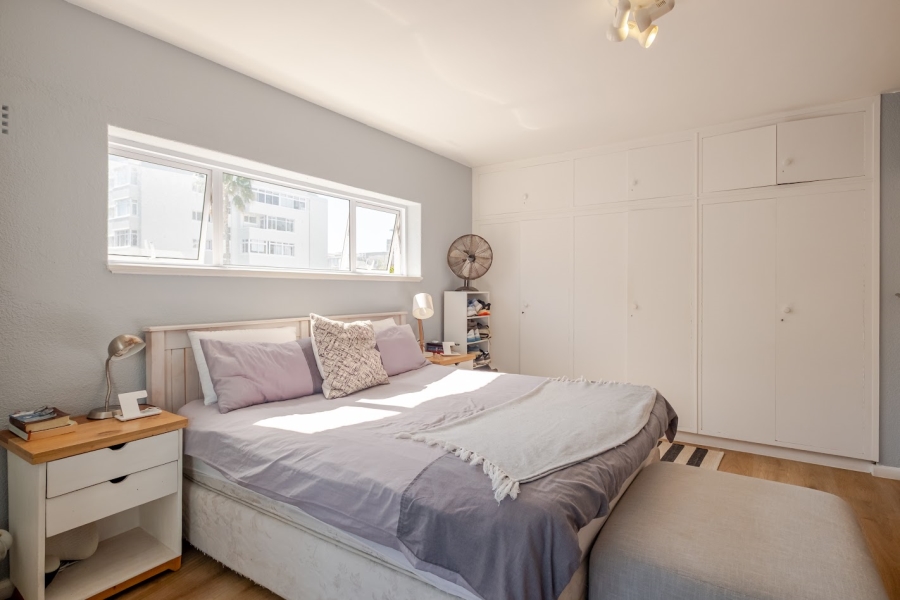 2 Bedroom Property for Sale in Sea Point Western Cape